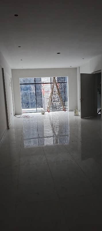 VIP LAVISH BRAND NEW OFFICE FOR SALE WITH RENTAL INCOME 120K WITH LIFT BACK UP GENERATOR ALSO BANK LOUN AVAILABLE photo 7