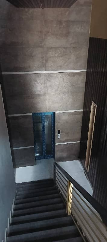 VIP LAVISH BRAND NEW OFFICE FOR SALE WITH RENTAL INCOME 120K WITH LIFT BACK UP GENERATOR ALSO BANK LOUN AVAILABLE photo 8