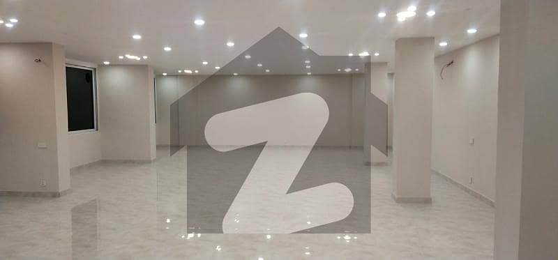 1900sqft Vibrant Commercial Property Blue Area Office For Sale,Lift Operational in Islamabad, Islamabad